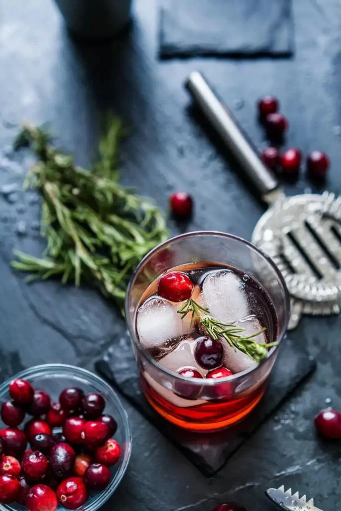 Cranberry-Whiskey-Ginger Cocktail-recipe-with-ingredients