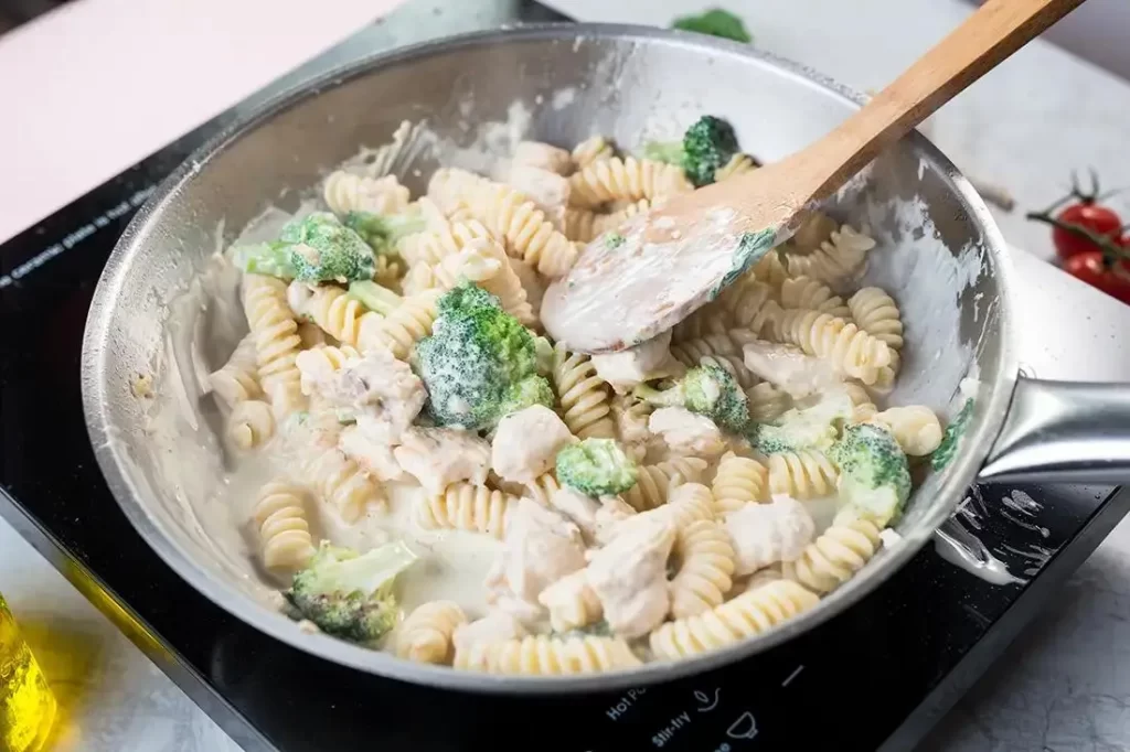 Parmesan Garlic Chicken Pasta 1