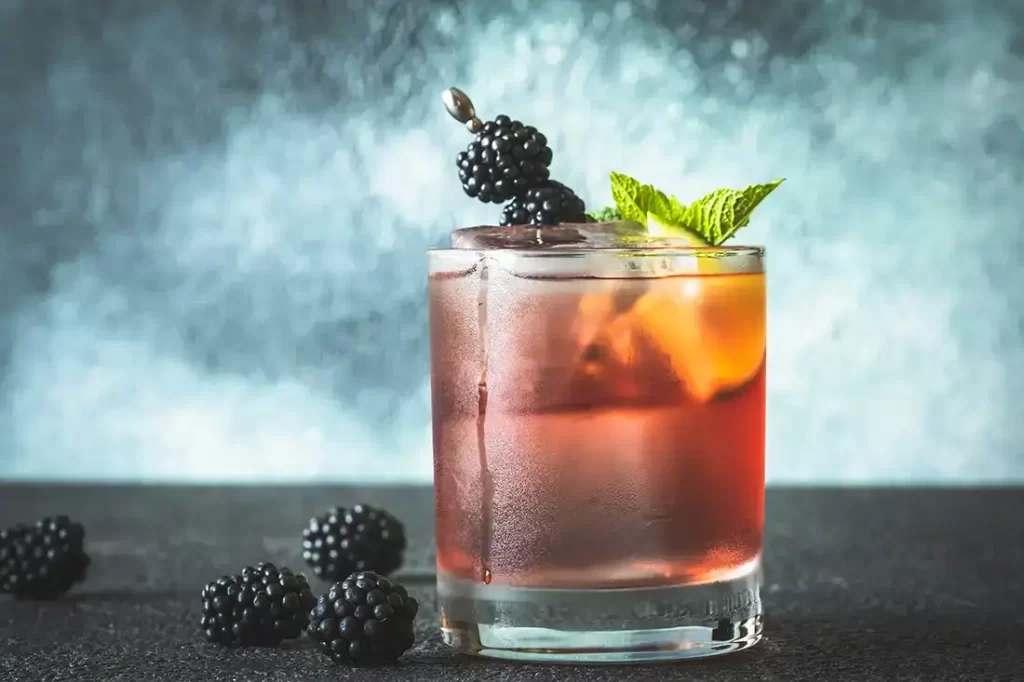 Blackberry-Bramble-Cocktail-2