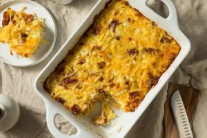 Cheesy-egg-ham-and-hashbrown-casserole-breakfast-recipe-4