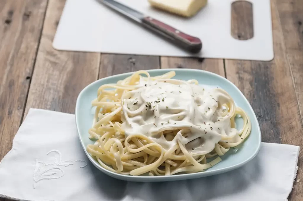 Spaghetti-with-Alfredo-Recipe-1