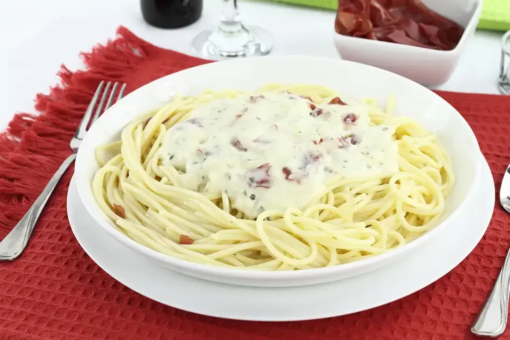 Spaghetti-with-Alfredo-Recipe-3