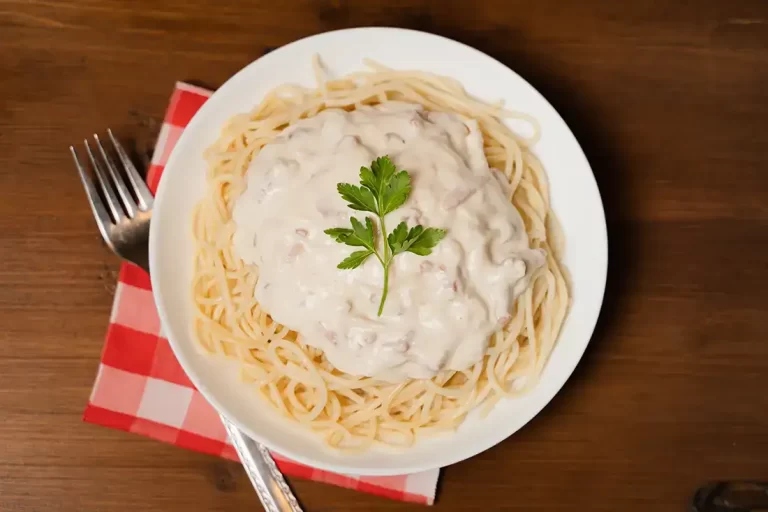 Spaghetti with Alfredo Sauce Recipe Spaghetti with Alfredo Sauce Recipe