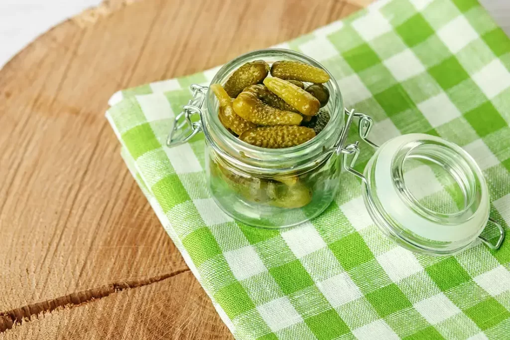 Easy-Homemade-Pickle-Chips-7