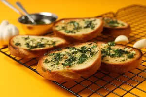 Greek-Yogurt-Garlic-Bread-6