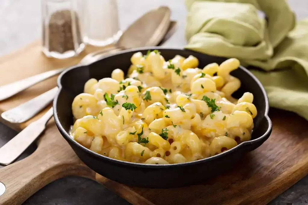 Queso-Mac-and-Cheese-1