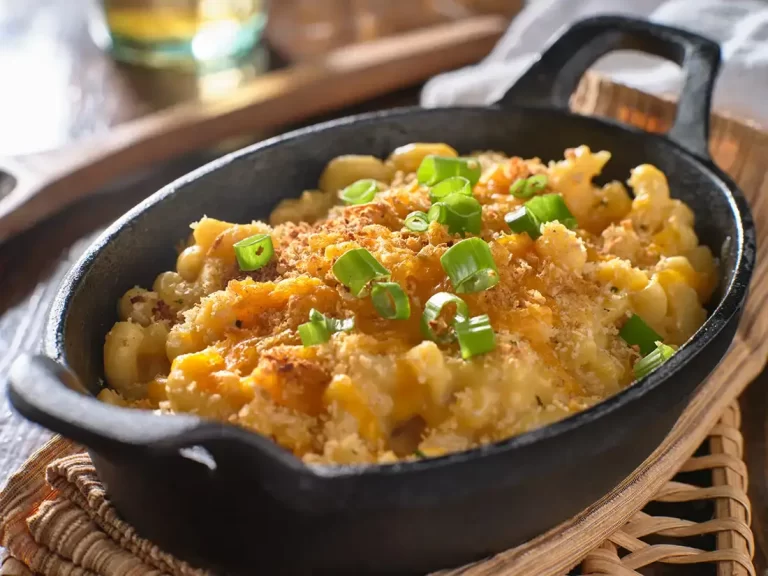 Queso Mac and Cheese Queso Mac and Cheese